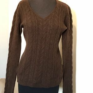 GAP brown, v-neck maternity sweater
